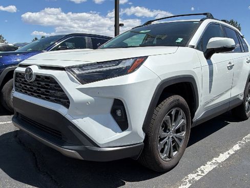 Used 2022 Toyota RAV4 Limited w/ Limited Grade Weather Package AWD/4WD image 4