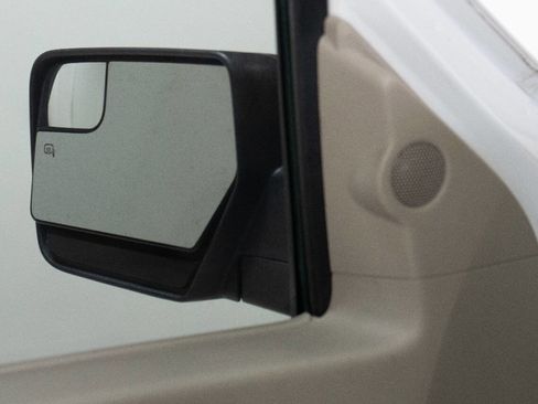 Used 2014 Ford Expedition XL RWD image 13