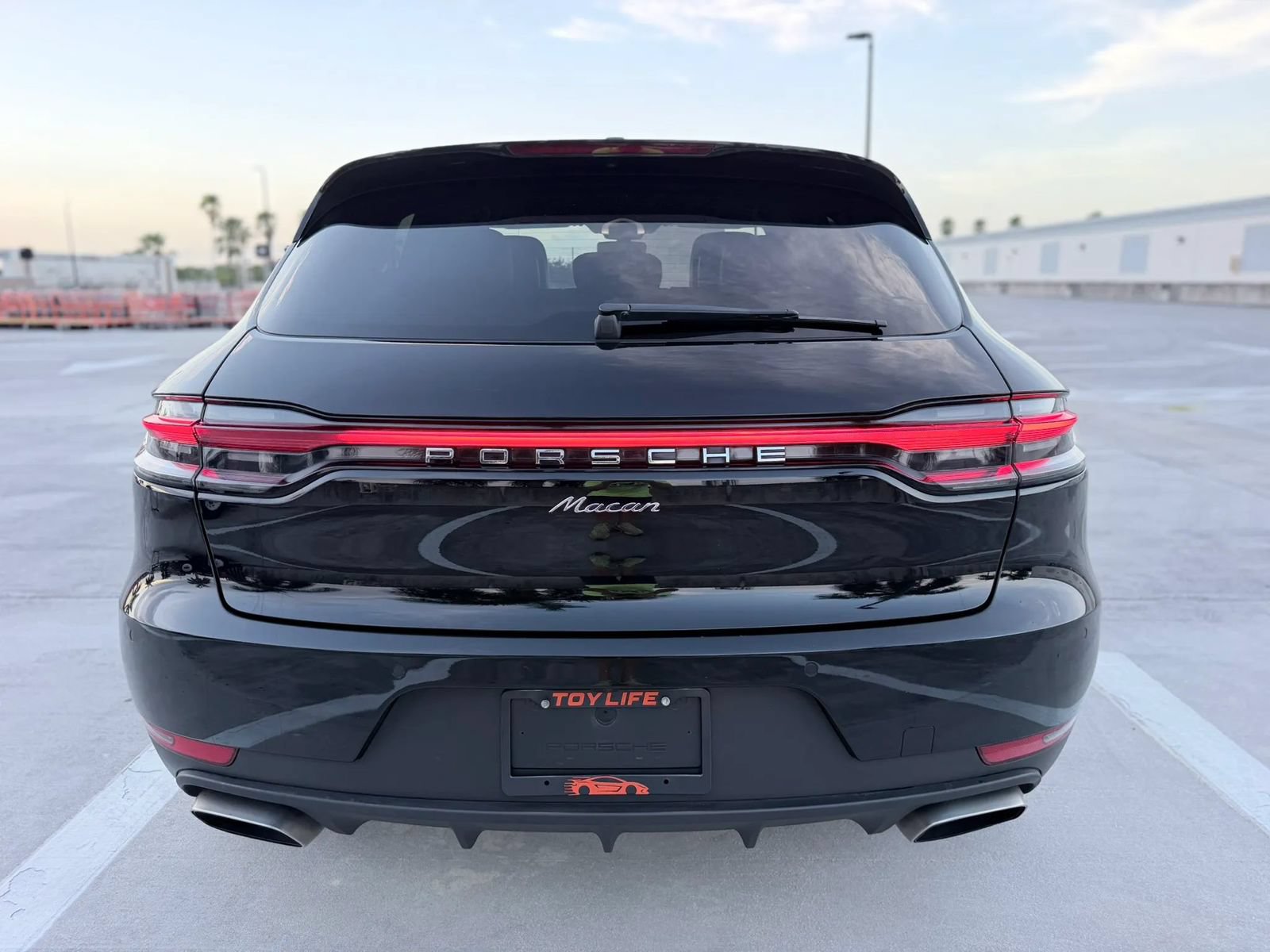 Used 2020 Porsche Macan AWD/4WD image 14