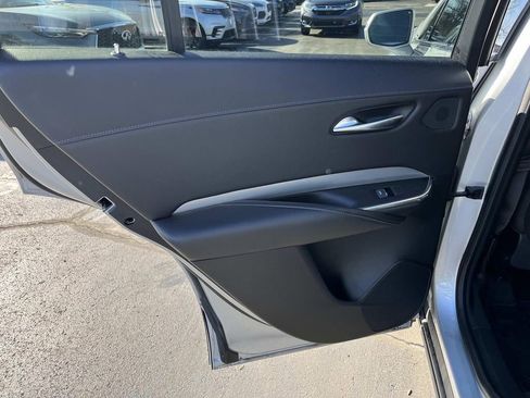 Used 2019 Cadillac XT4 Premium Luxury w/ Enhanced Visibility Package image 18