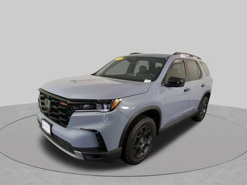 Used 2024 Honda Pilot TrailSport image 40