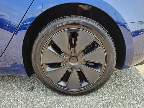 Used 2024 Tesla Model 3 Long Range AWD/4WD image 32