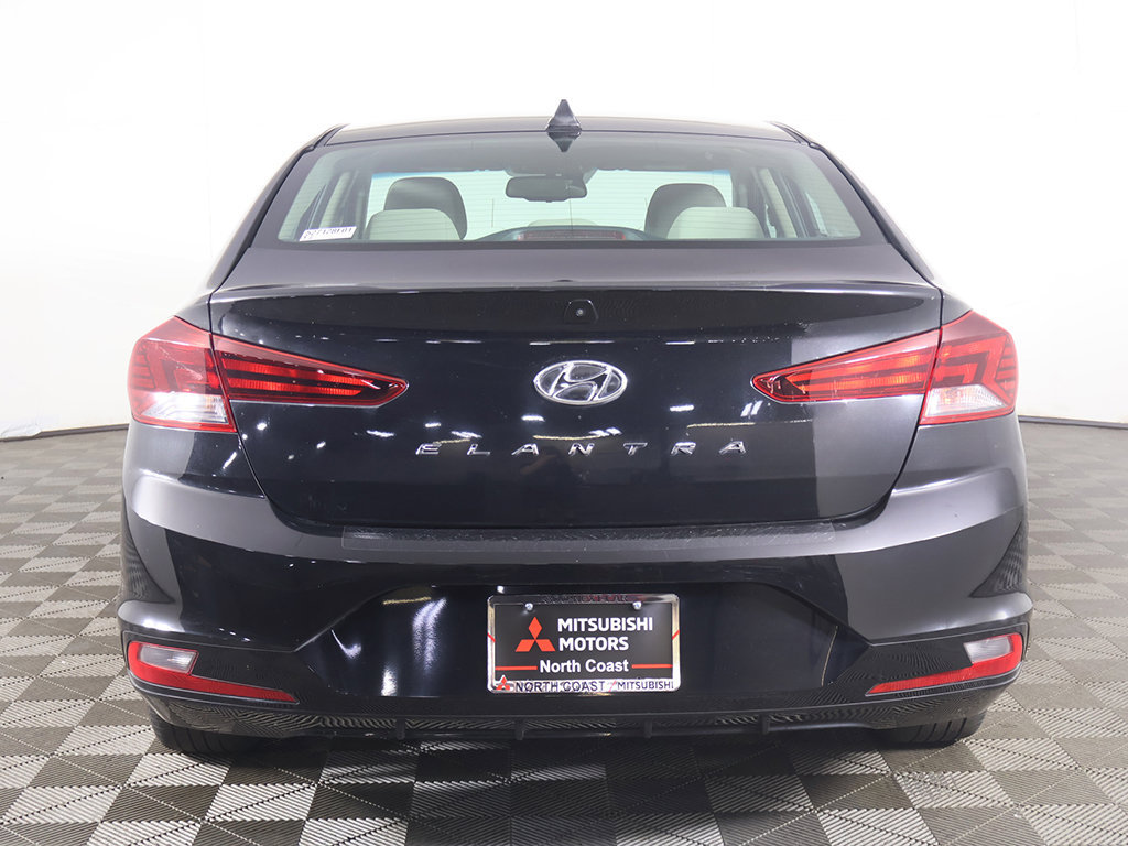Used 2020 Hyundai Elantra Value Edition FWD image 12