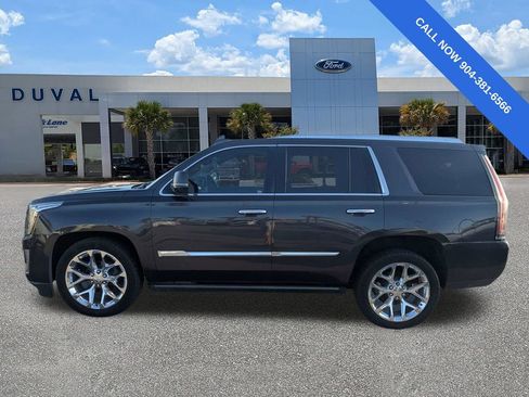 Used 2016 Cadillac Escalade Premium AWD/4WD image 7