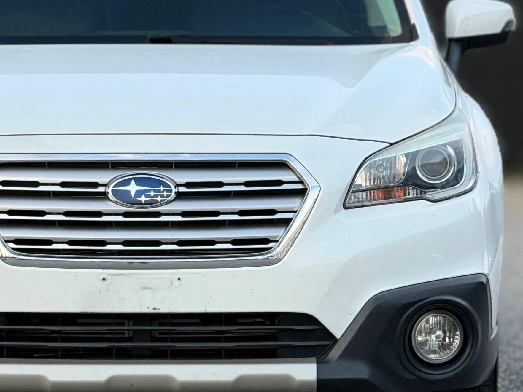 Used 2017 Subaru Outback 2.5i Limited AWD/4WD image 12