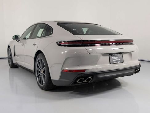 New 2026 Porsche Panamera 4 image 3