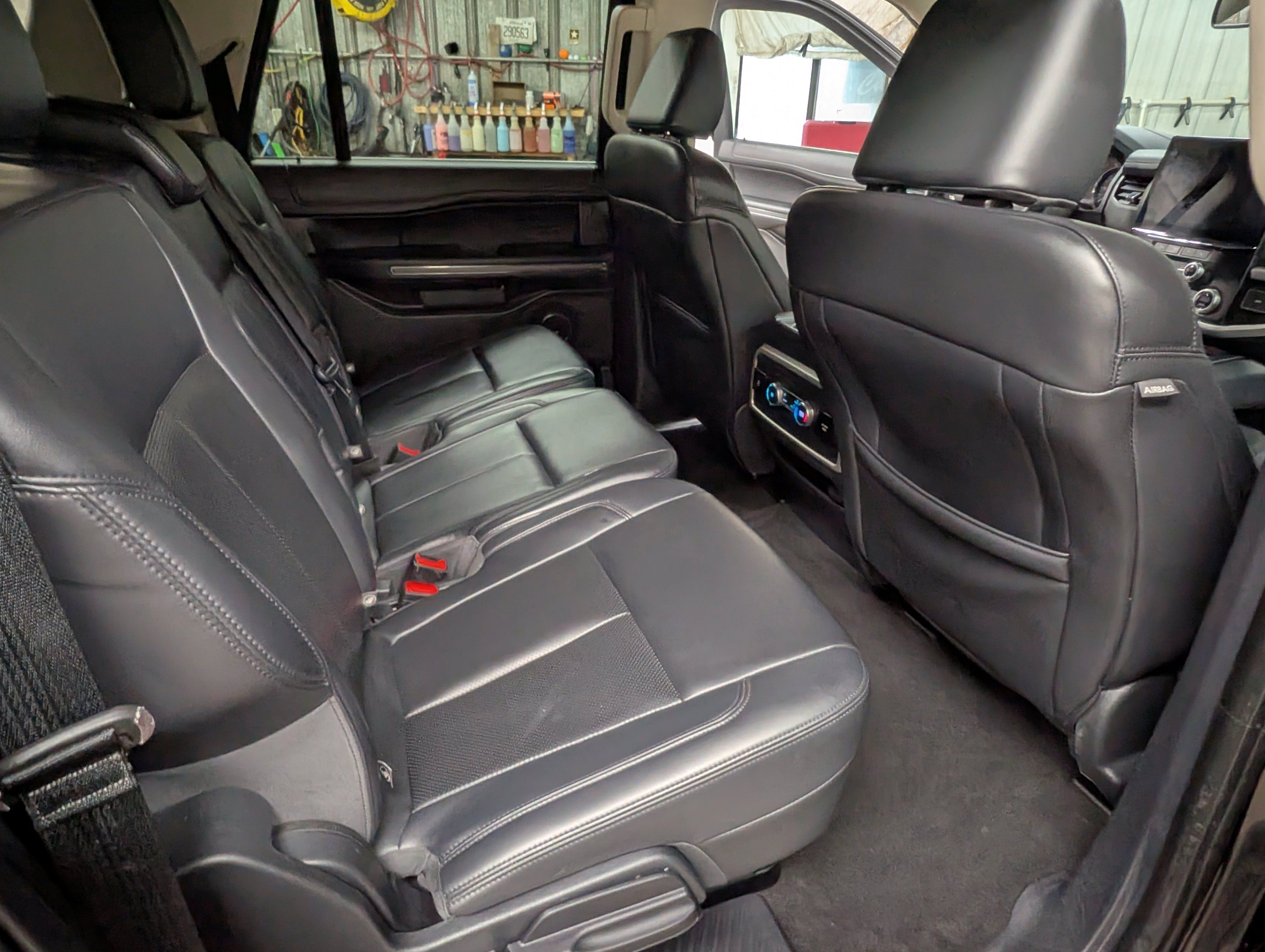 Used 2024 Ford Expedition Max XLT AWD/4WD image 7