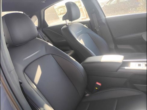 New 2025 Hyundai Ioniq 6 SEL image 10