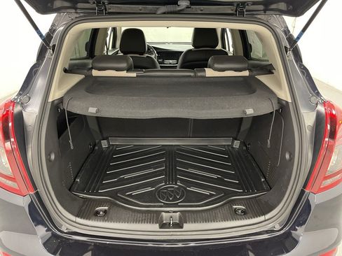 Used 2021 Buick Encore Preferred w/ Safety Package image 5