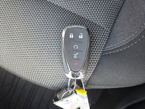 Used 2024 Chevrolet Traverse LT w/ LPO, Floor Liner Package image 36