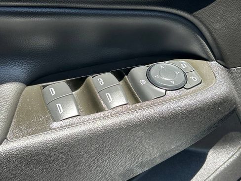 Used 2024 Chevrolet Equinox LT AWD/4WD image 18