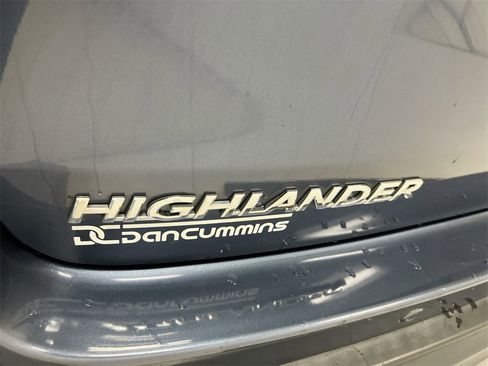 Used 2015 Toyota Highlander Limited image 27