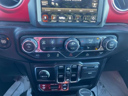 Used 2021 Jeep Gladiator Rubicon image 46