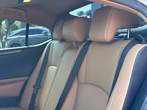 Used 2024 Lexus ES 350 w/ Premium Package FWD image 19