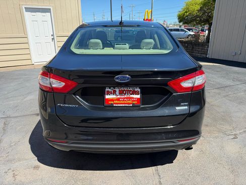 Used 2014 Ford Fusion SE image 11