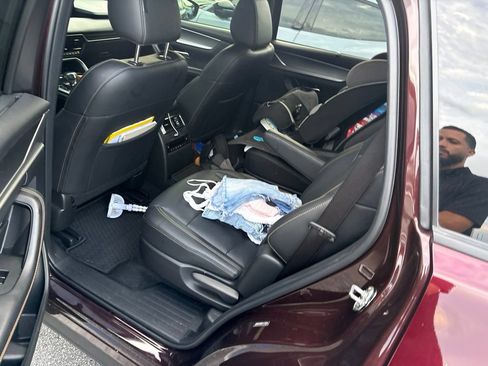 Certified 2024 MAZDA CX-90 3.3 Turbo w/ Premium Plus Pkg AWD/4WD image 12