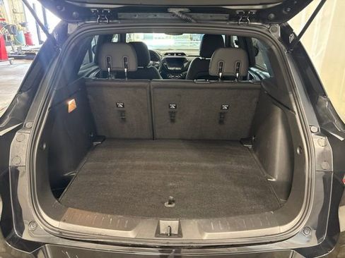 Used 2023 Chevrolet TrailBlazer RS w/ Convenience Package AWD/4WD image 35