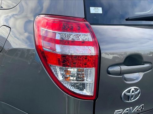 Used 2012 Toyota RAV4 4WD image 26