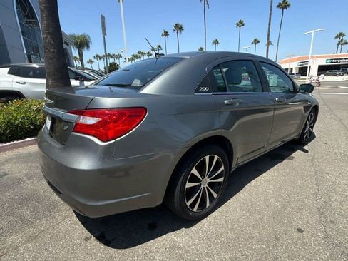 Used 2012 Chrysler 200 Touring w/ Sun/Sound Group FWD image 4