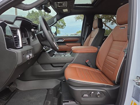 New 2026 GMC Sierra 2500 Denali Ultimate image 10