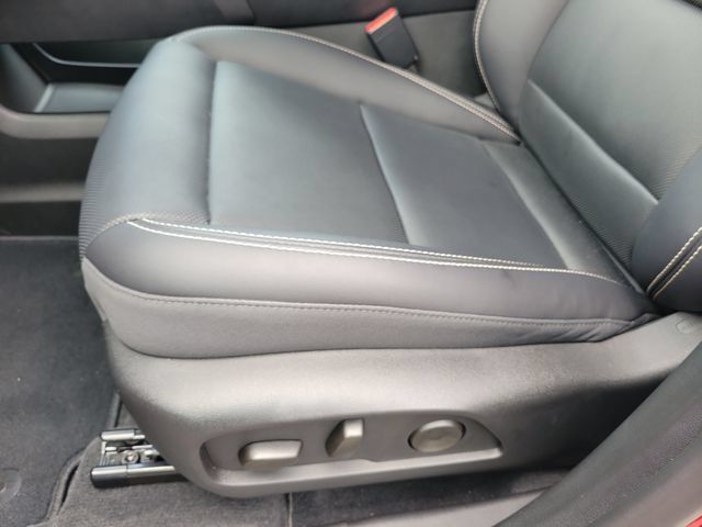 Used 2025 GMC Terrain Elevation w/ Elevation Premium Package AWD/4WD image 23