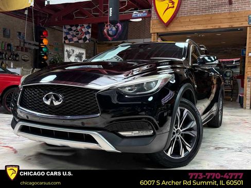 Used 2018 INFINITI QX30 Premium w/ Navigation Package AWD/4WD image 1
