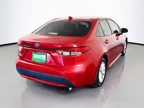 Used 2021 Toyota Corolla LE w/ LE Convenience Package image 10