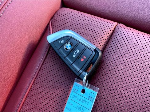 Used 2024 BMW X3 sDrive30i w/ Premium Package image 14