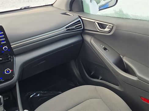 Used 2020 Hyundai Ioniq Blue image 16