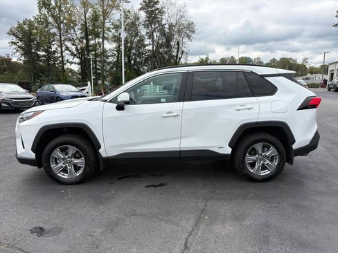 Used 2024 Toyota RAV4 XLE image 27