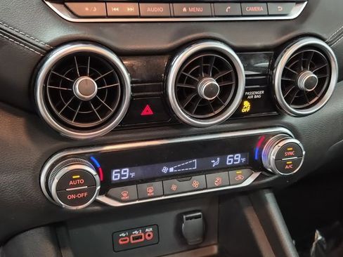 Used 2021 Nissan Sentra SV image 30