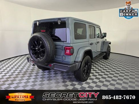 Used 2025 Jeep Wrangler Sahara 4xe image 7