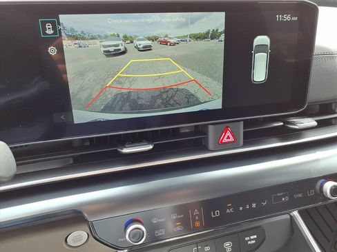 New 2026 Kia Carnival LX FWD image 27