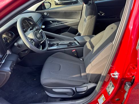 New 2026 Hyundai Elantra SE w/ Cargo Package image 9