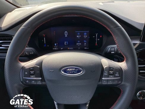 Used 2025 Ford Escape ST-Line AWD/4WD image 30