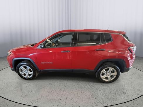Used 2023 Jeep Compass Sport AWD/4WD image 9
