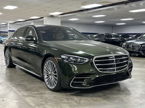 New 2024 Mercedes-Benz S 580 4MATIC Sedan image 2