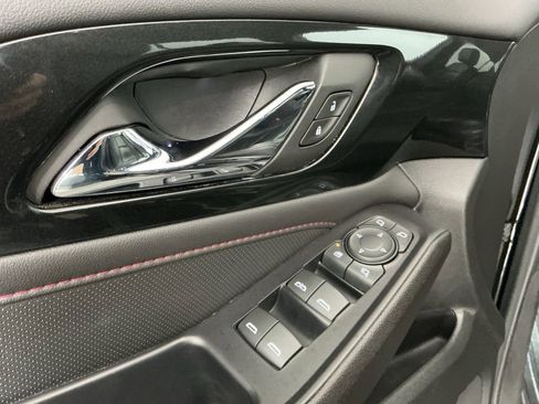 Used 2022 Chevrolet Traverse RS image 20