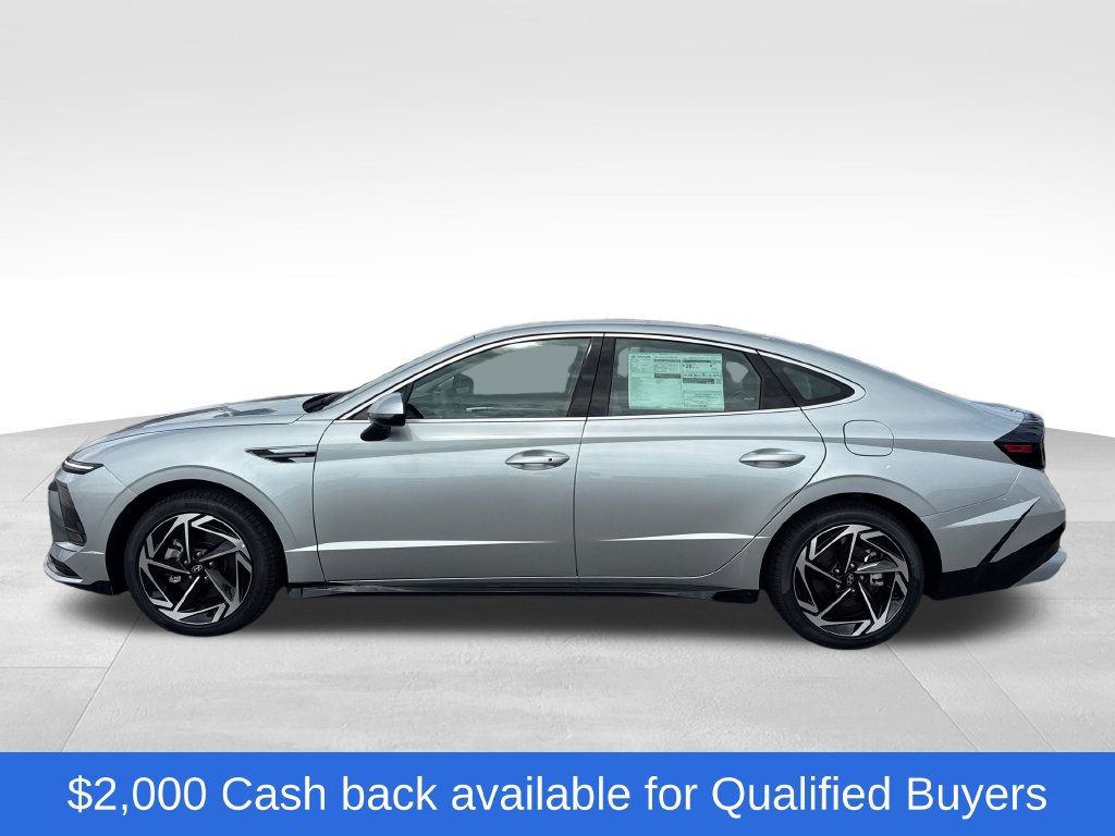 New 2026 Hyundai Sonata SEL FWD image 2