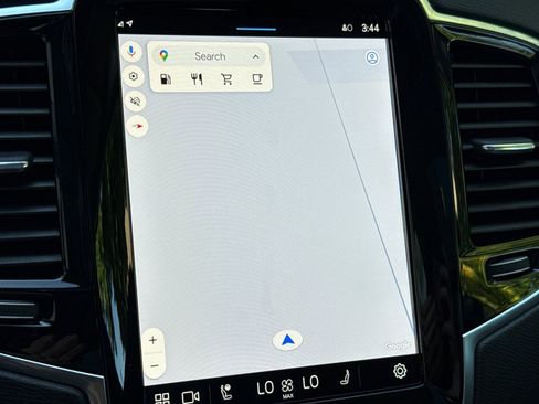 Used 2025 Volvo XC90 B6 Ultra image 26