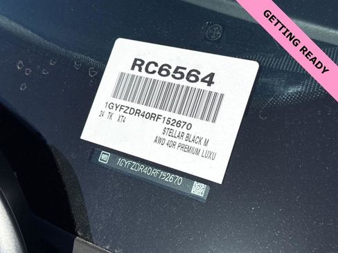 Used 2024 Cadillac XT4 Premium Luxury image 31