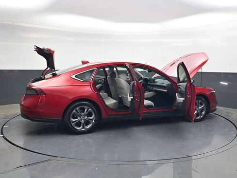 Used 2023 Honda Accord EX image 34