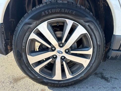 Used 2018 Subaru Outback 3.6R Limited AWD/4WD image 19