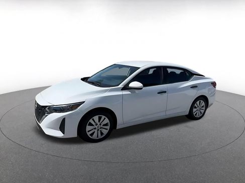 Used 2025 Nissan Sentra S FWD image 7