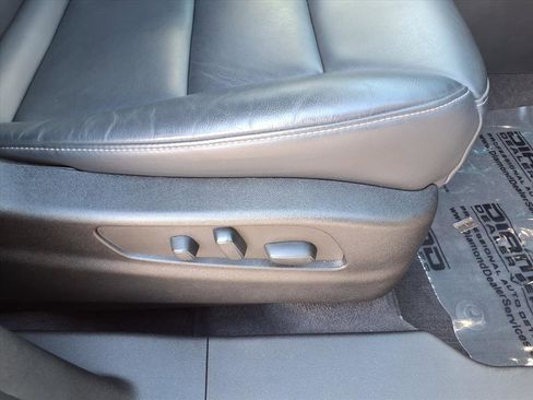 Certified 2023 Cadillac XT4 Premium Luxury image 10