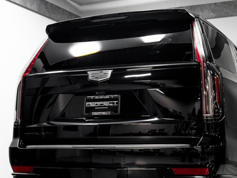 Used 2023 Cadillac Escalade Sport Platinum w/ LPO, ONYX Package image 72