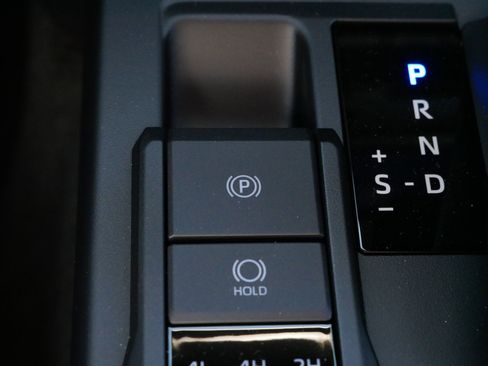 Certified 2025 Toyota 4Runner SR5 image 29