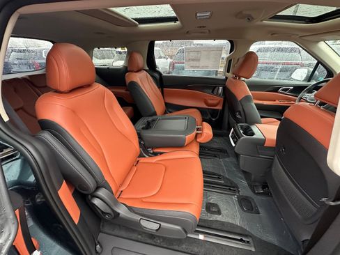 New 2026 Kia Carnival SX image 25