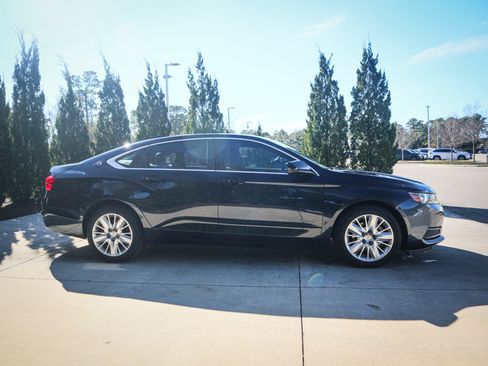 Used 2018 Chevrolet Impala LS image 11