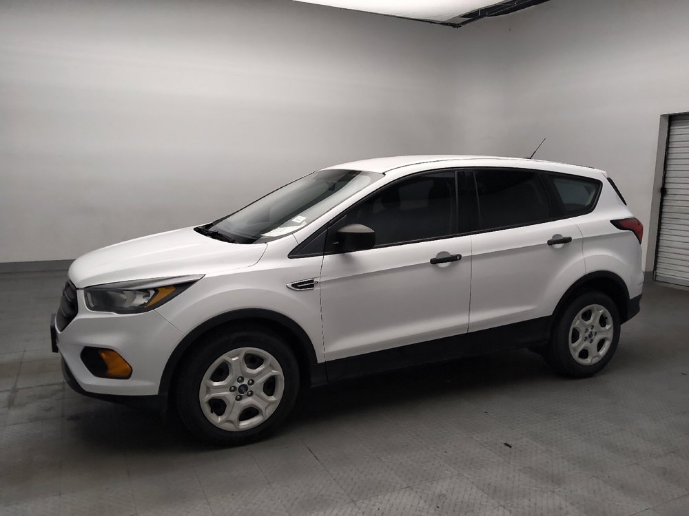 Used 2019 Ford Escape S FWD image 3